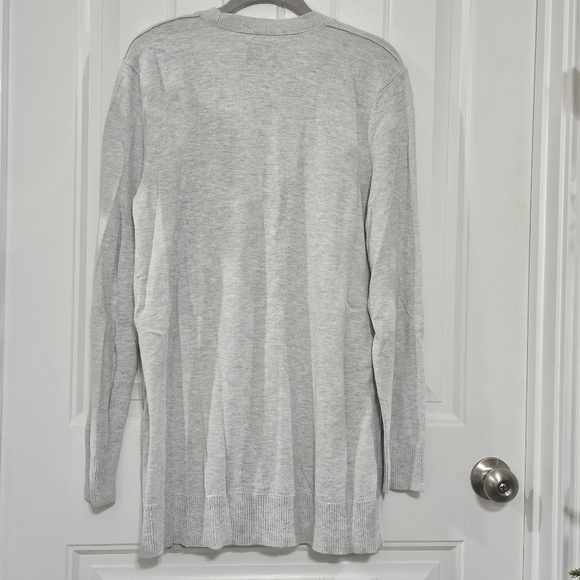 Abercrombie & Fitch Icon Boyfriend Cardigan in a Gray Cotton Blend Knit Large - Picture 5 of 6